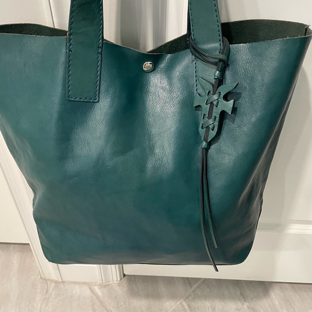Frye Carson Tote
